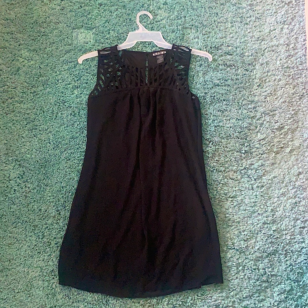 Paper Doll Black cocktail dress MD great condition